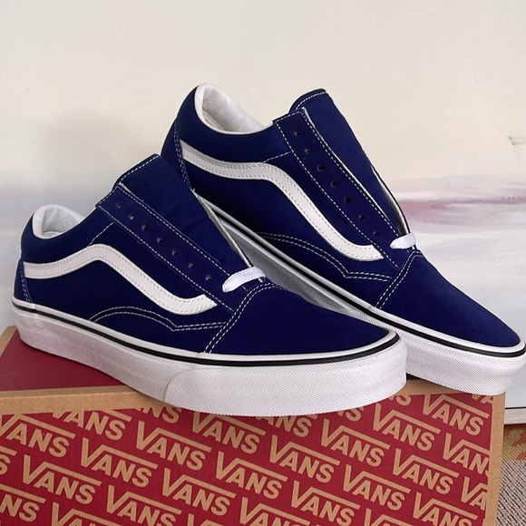 Vans WMNS Old Skool
Color Theory Beacon Blue
VN0005UFBYM
Sneakers - Picture 6 of 16